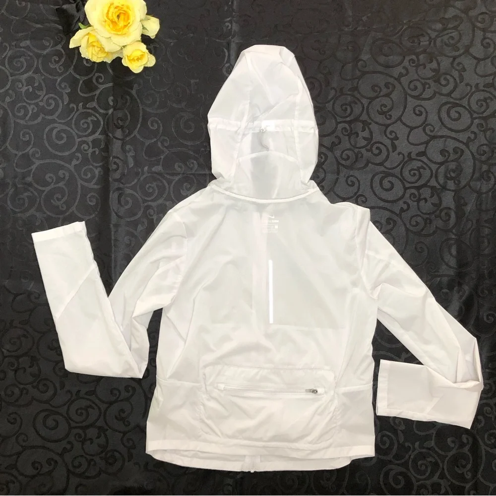 ⭐️NEW⭐️ Nike Shield Crop Running Jacket Women - Picture 11 of 14